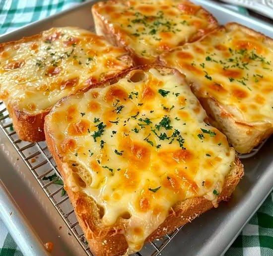 Cheesy Texas Toast