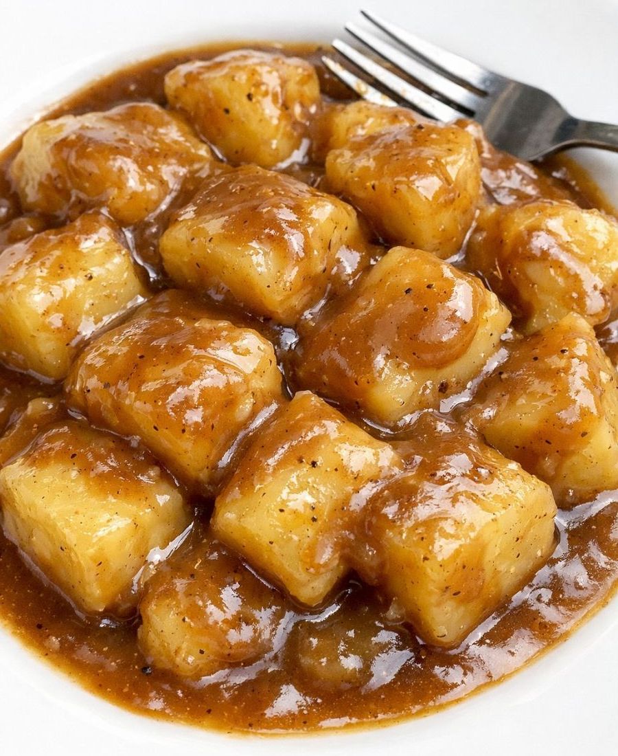 Slow Cooker Potatoes and Gravy